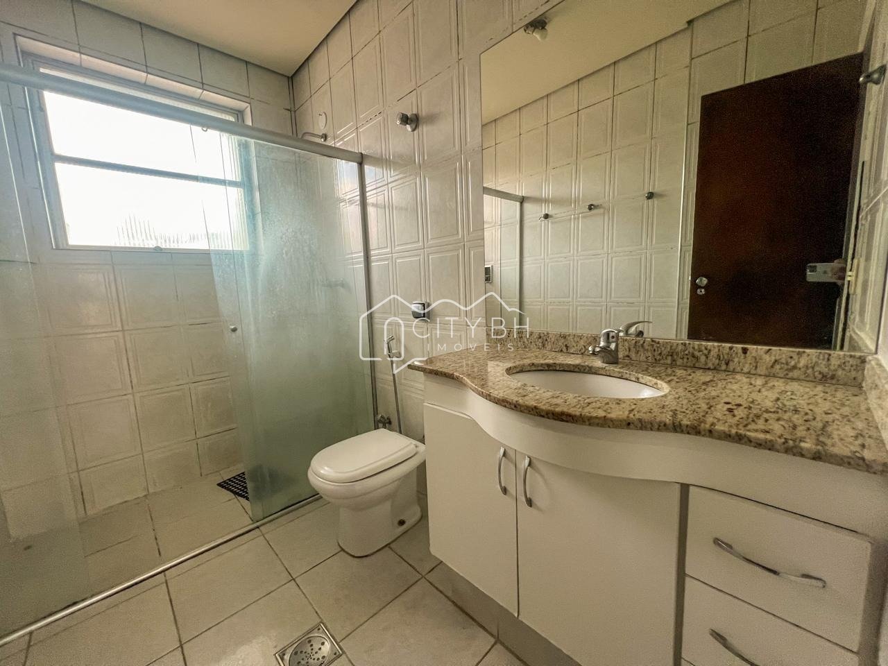 Cobertura à venda, 3 quartos, 1 suíte, 1 vaga, Luxemburgo