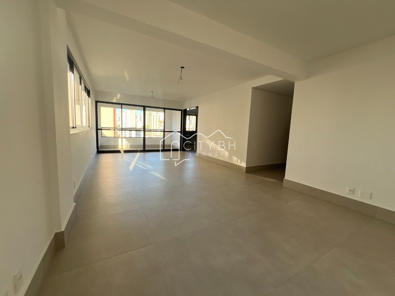 Apartamento top na melhor localização do Gutierrez.