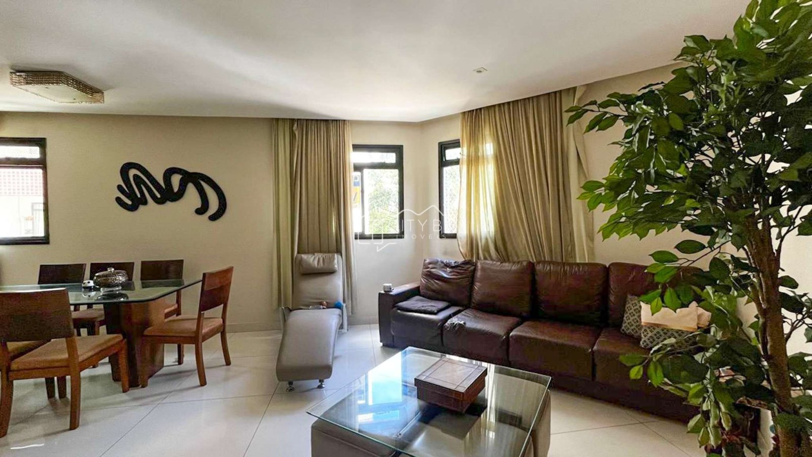 120m², 3 quartos, 1 suite, 2 vagas no Buritis.