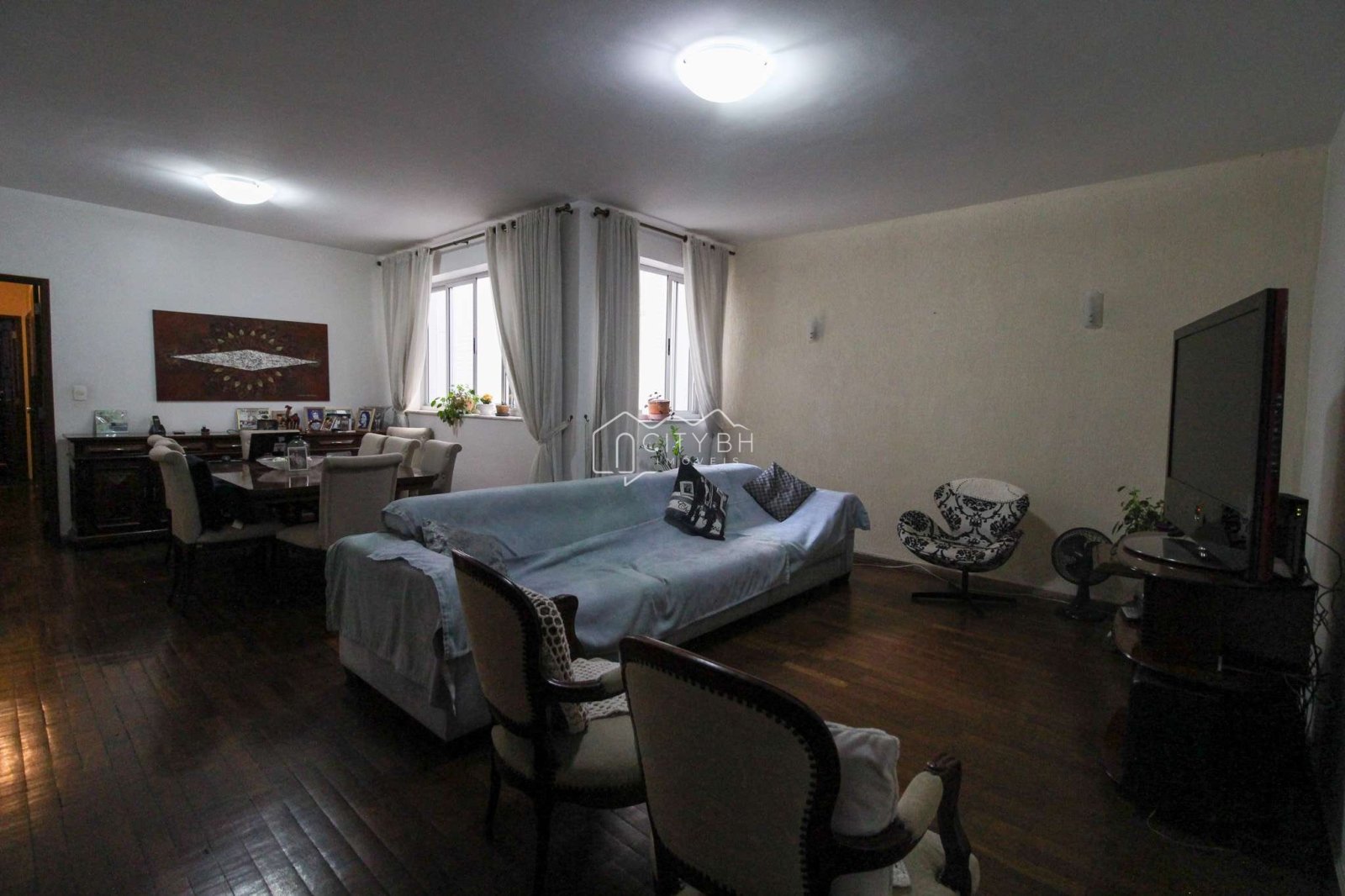 4 quartos, suite, 2 vagas e 159m² no Santo Antônio.