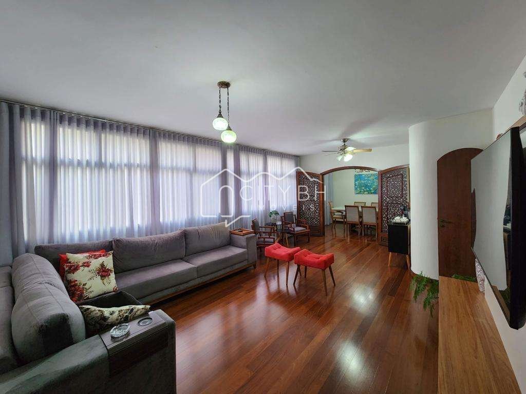 No melhor da Savassi, 4 quartos, 1 suite, 3 vagas.