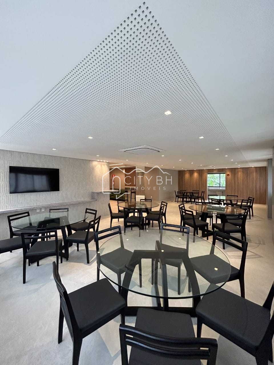 3 quartos no São Lucas, 1 suite, 2 vagas.