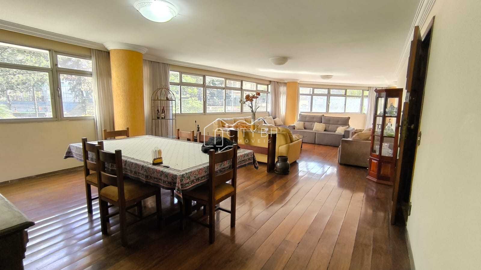 Apartamento com 4 quartos, 1 suite, 2 vagas