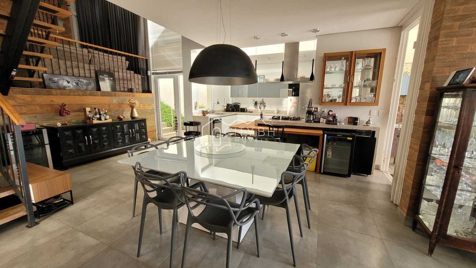 Casa Duplex, 4 quartos, 3 suites, 5 vagas