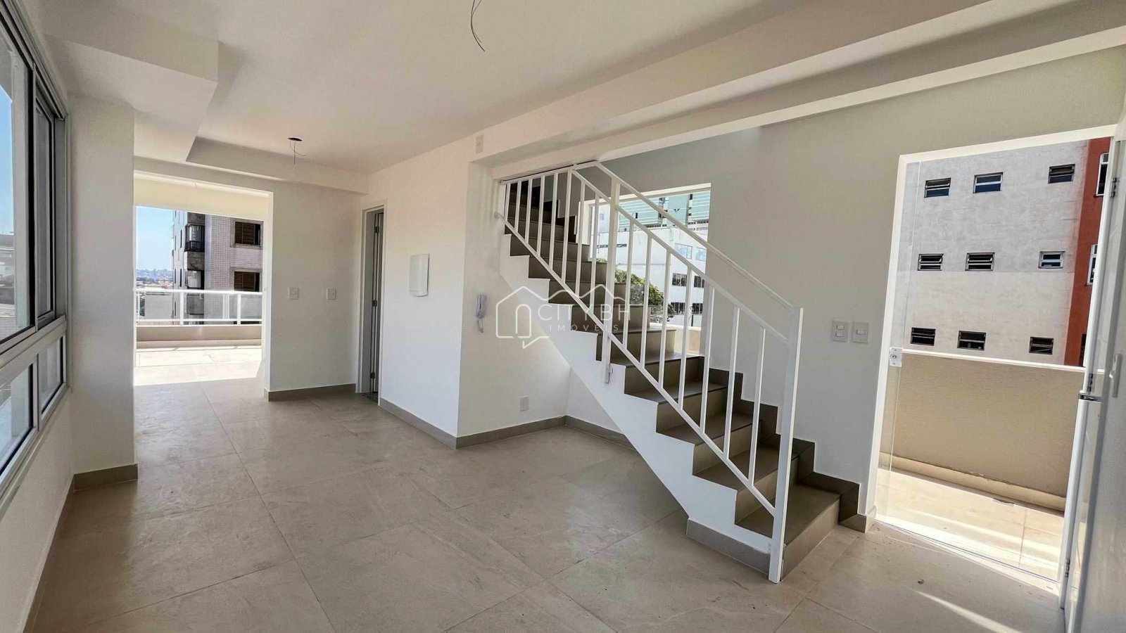 Cobertura, 2 quartos, 2 suites, 2 vagas, 95m² no São Lucas.