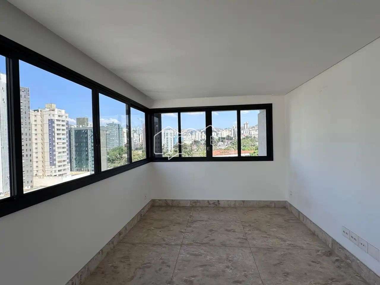 4 quartos, 4 suites, 4 vagas, 205m² em Lourdes