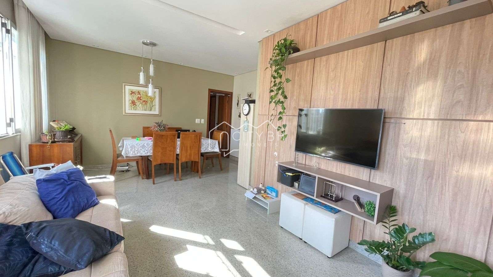 3 quartos, 1 suíte, 1 vaga, 98m² em Lourdes.