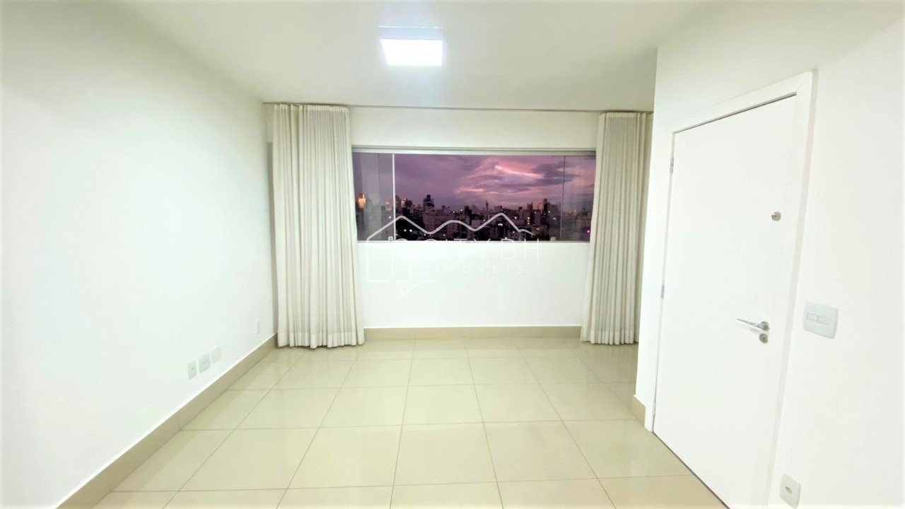 Apartamento com 120m², 4 quartos, 4 vagas, no Prado.