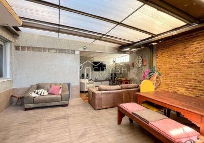 Área privativa com 5 quartos, 215m² no Santo Antônio