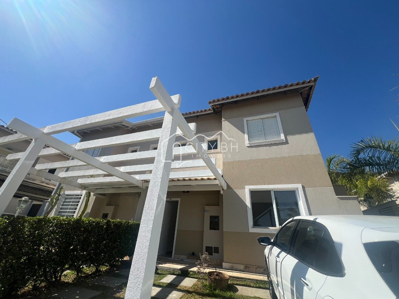 Casa para alugar no condomínio Village Royale - Nova Lima