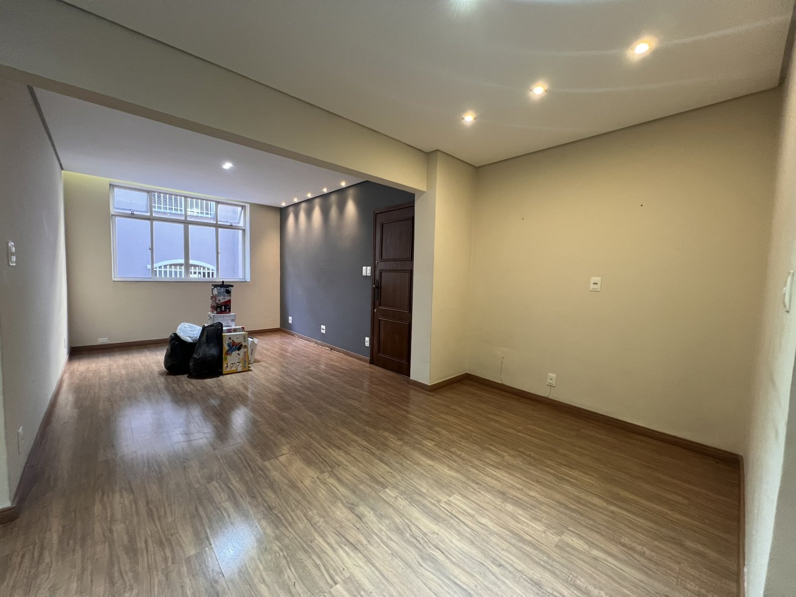 Apartamento de 115m² -3qtos para Alugar no Coração de Jesus