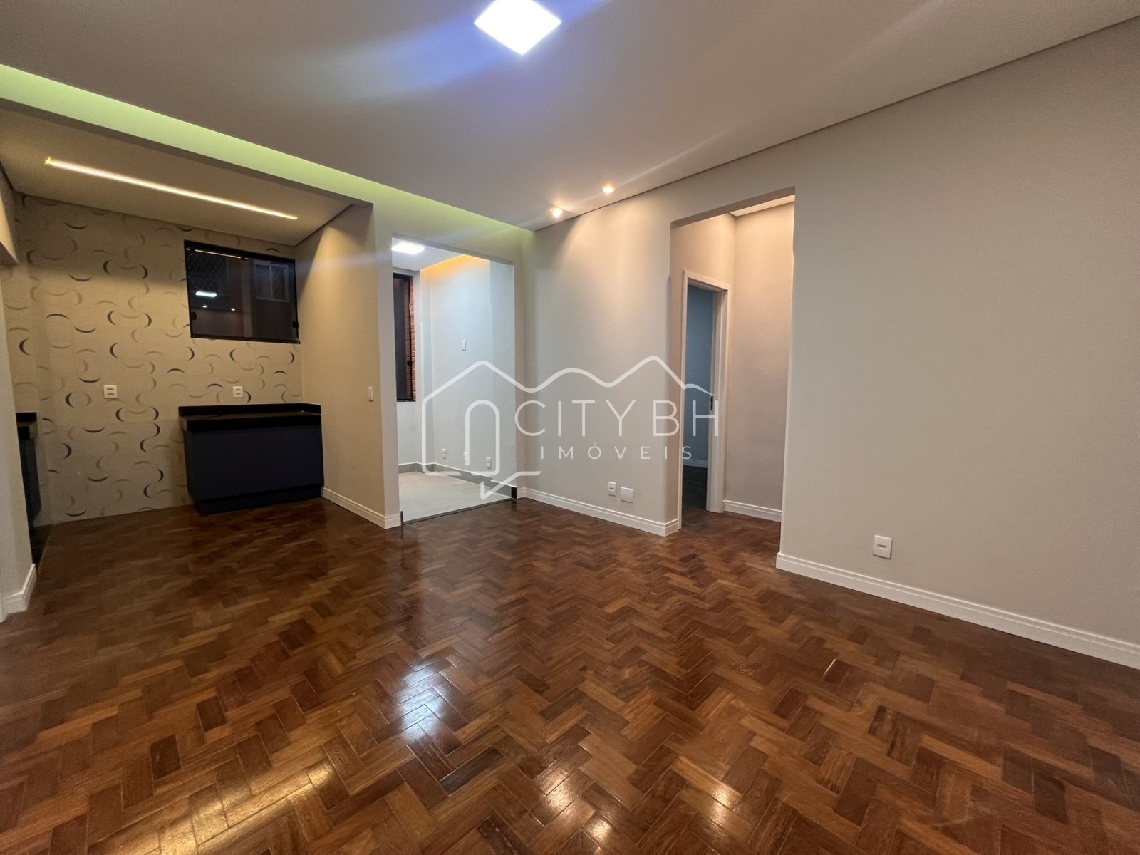 Apartamento 70m²-2qtos a venda no Barro Preto